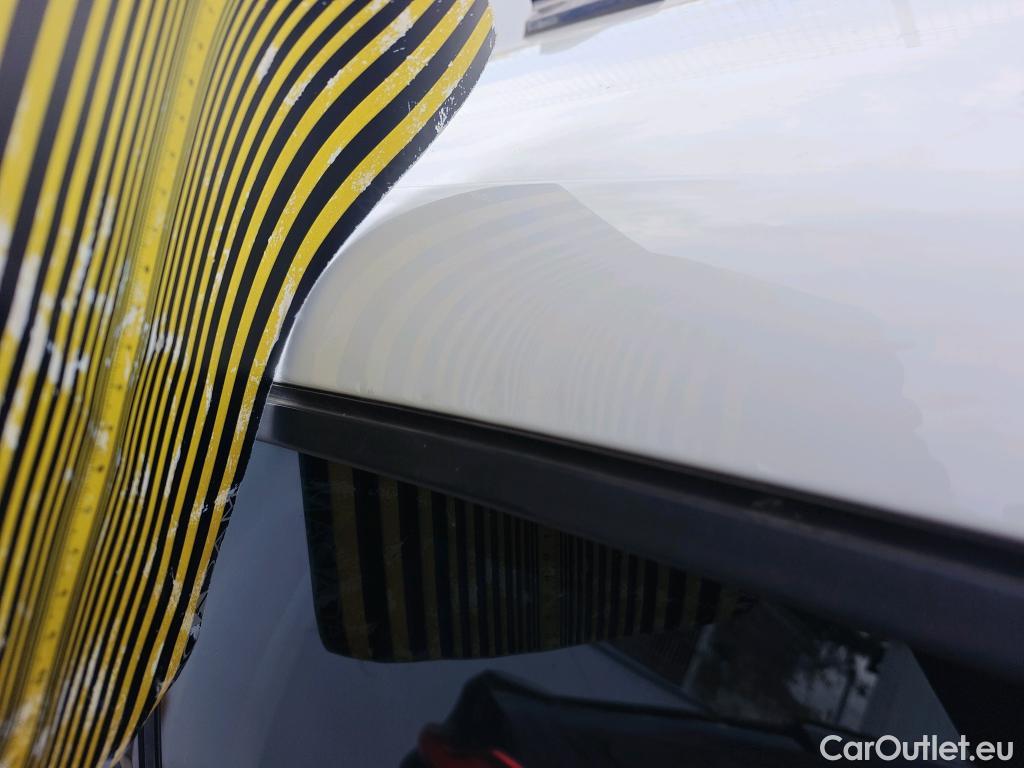  Land Rover  Discovery SEAT Nuevo León / 2020 / 5P / berlina con portón 2.0 TDI 85kW S&S Style Go (AC3) #37