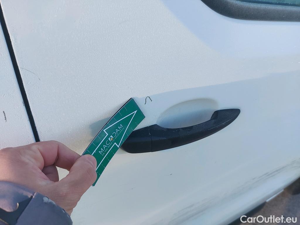  Citroen  Jumpy CITROEN  / 2016 / 4P / furgón Talla XL BlueHDi 120 S&S 6v Club #23