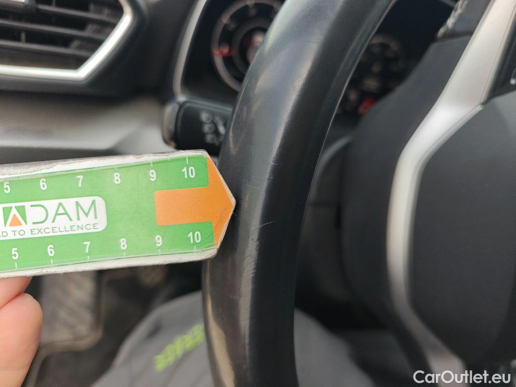  Land Rover  Discovery SEAT Nuevo León / 2020 / 5P / berlina con portón 2.0 TDI 85kW S&S Style Go (AC3) #59