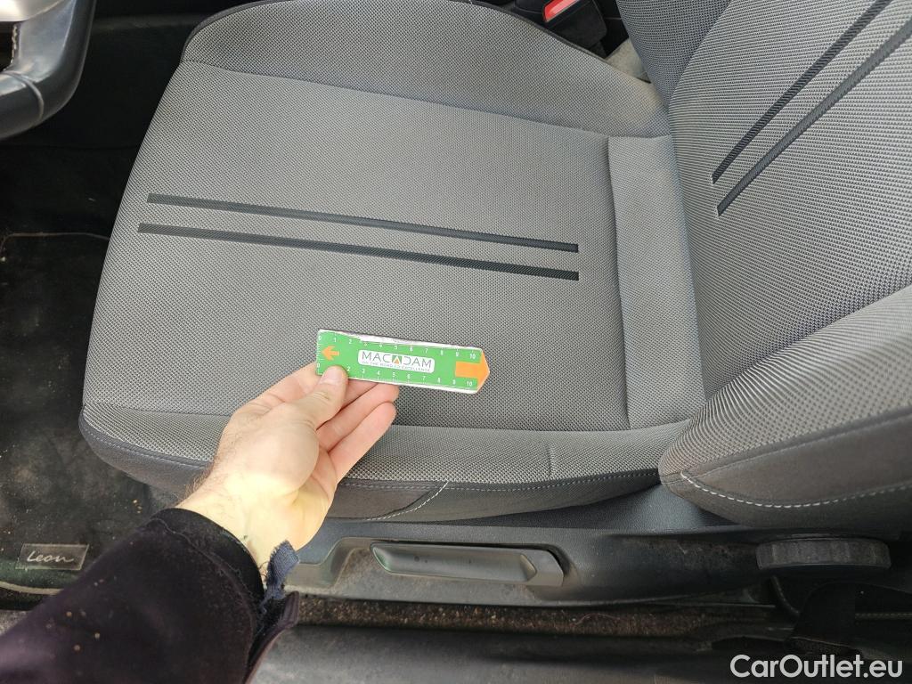  Land Rover  Discovery SEAT Nuevo León / 2020 / 5P / berlina con portón 2.0 TDI 85kW S&S Style Go (AC3) #46