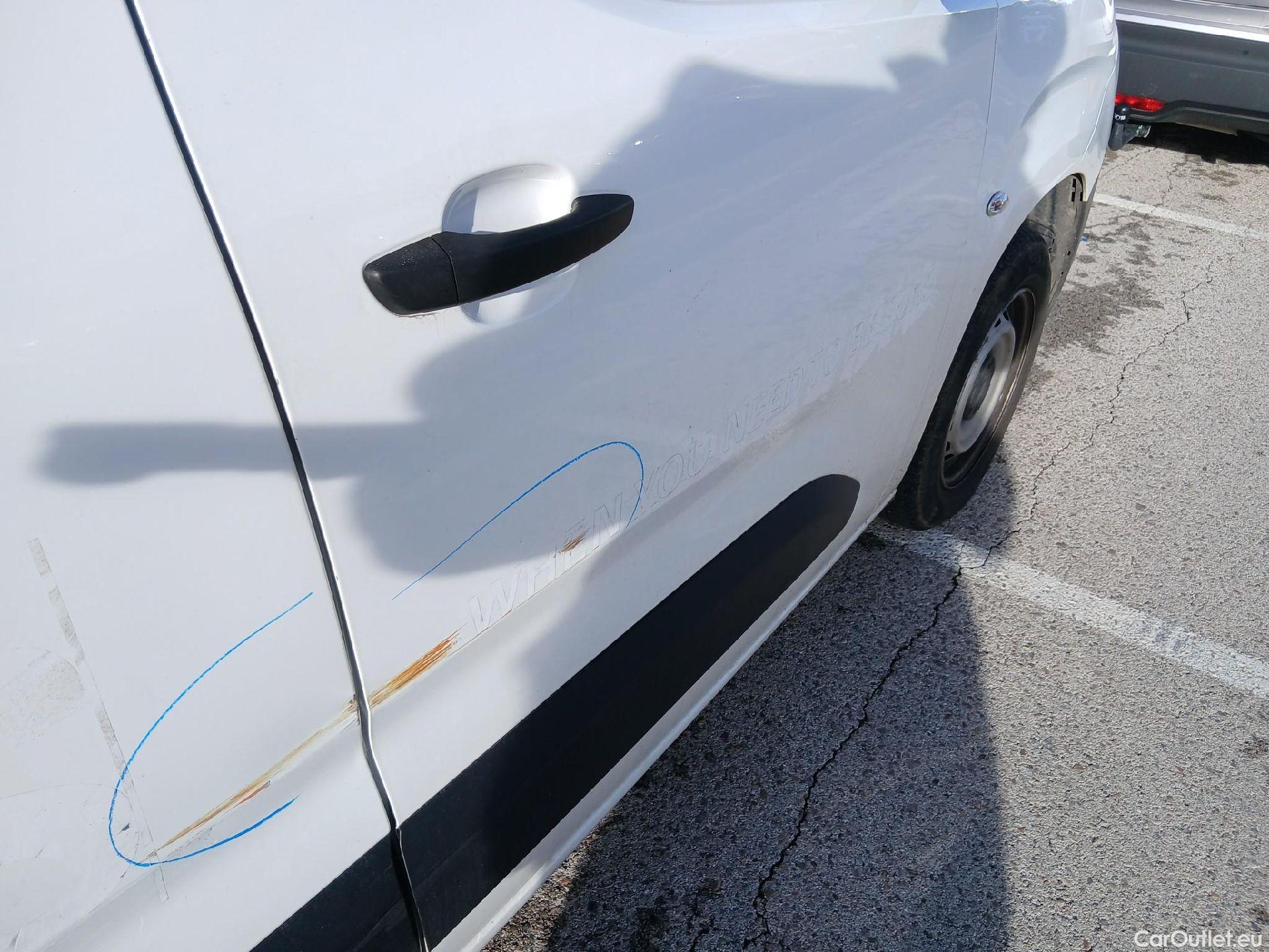  Citroen  Berlingo CITROEN  / 2018 / 3P / furgón derivado de turismo Talla M BlueHDi 100 CONTROL #17