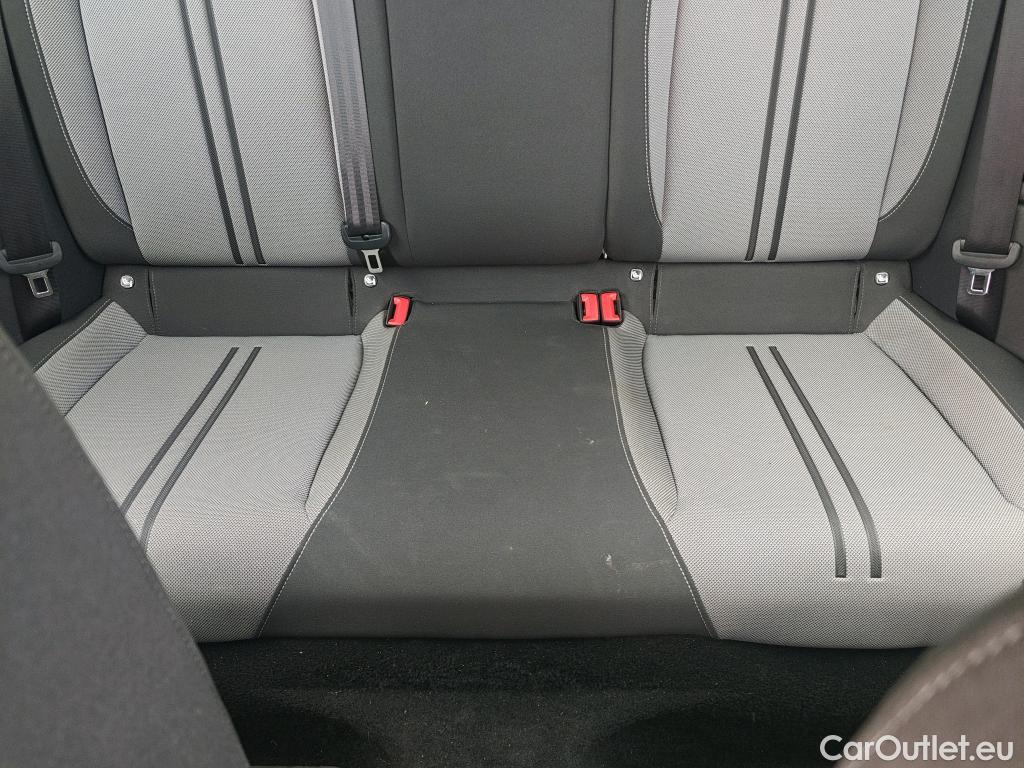  Land Rover  Discovery SEAT Nuevo León / 2020 / 5P / berlina con portón 2.0 TDI 85kW S&S Style Go (AC3) #50