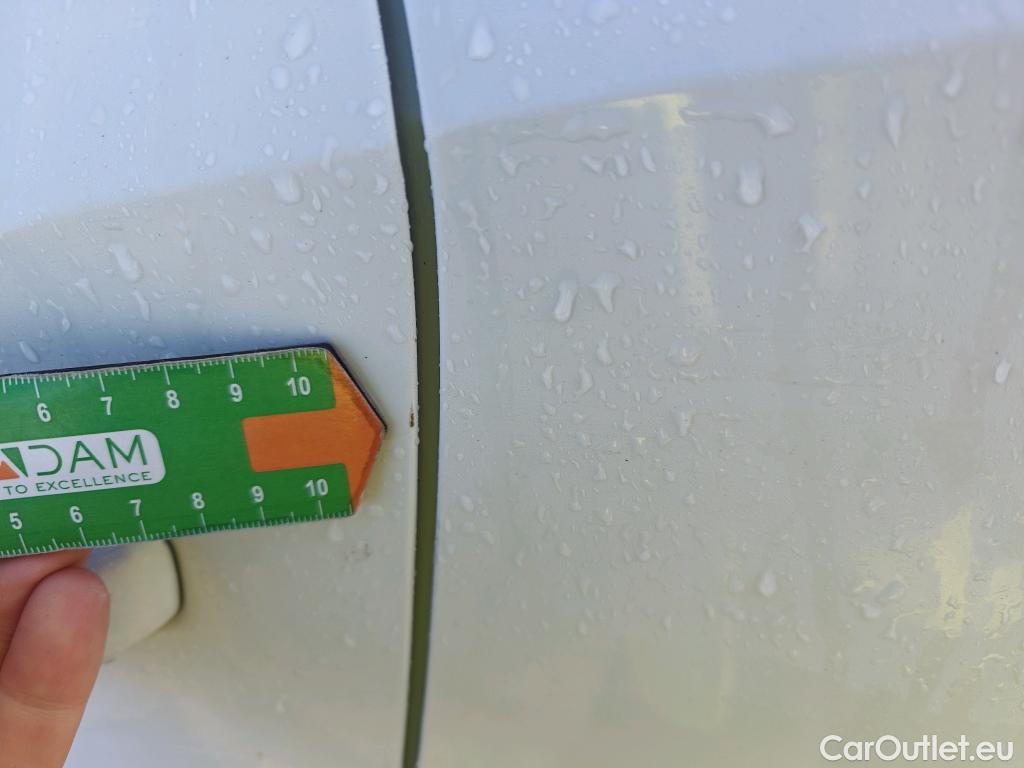  Volkswagen  T-ROC VOLKSWAGEN  / 2017 / 5P / todoterreno Advance 1.0 TSI 81kW (110CV) #35