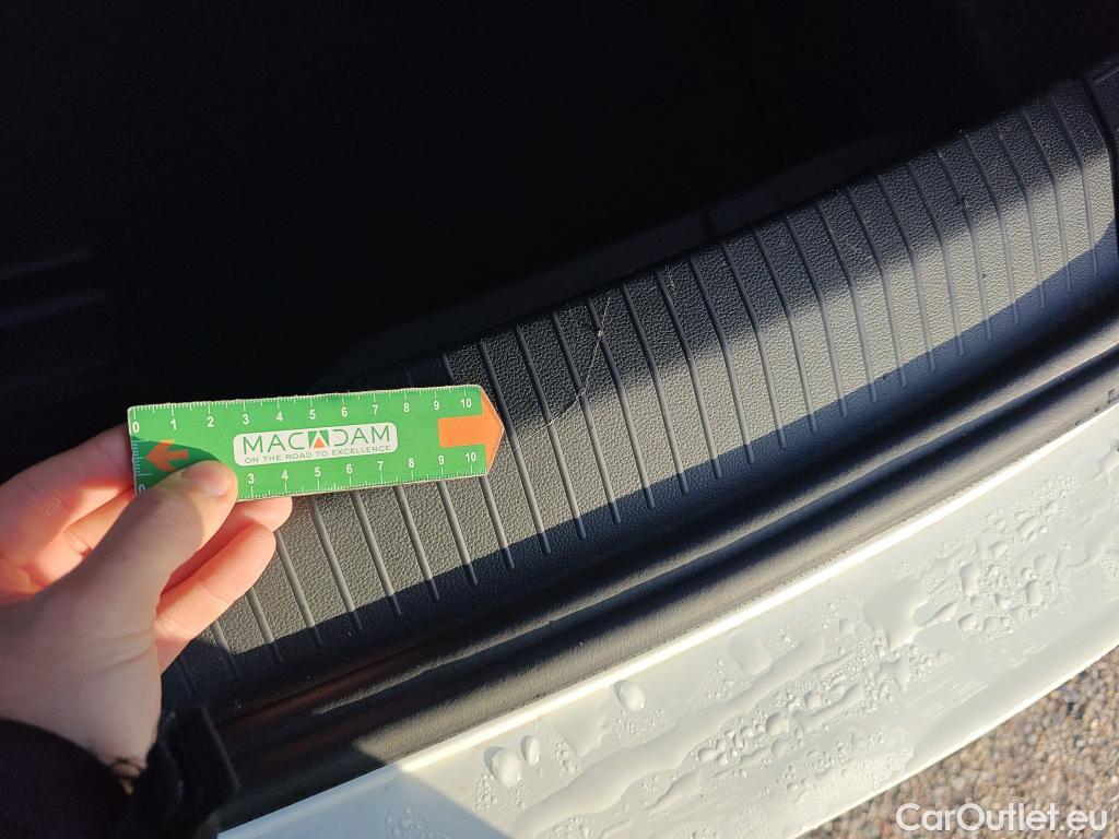  Volkswagen  T-ROC VOLKSWAGEN  / 2017 / 5P / todoterreno Advance 1.0 TSI 81kW (110CV) #16