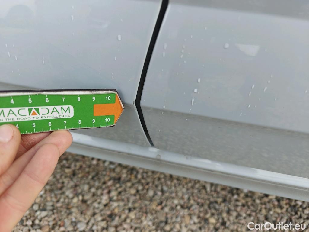  Volkswagen  Polo VOLKSWAGEN  / 2017 / 5P / berlina con portón Advance 1.0 59kW (80CV) #29