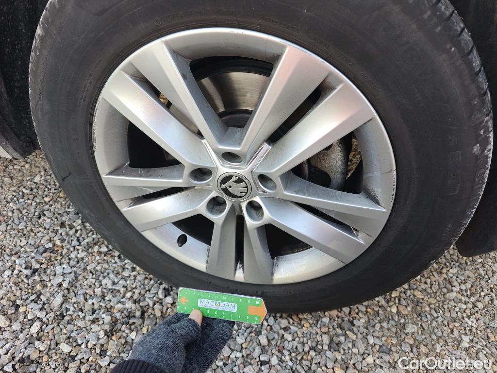  Skoda  Kodiaq SKODA  / 2021 / 5P / todoterreno 1.5 TSI 110KW (150cv) 4x2 Ambition #29