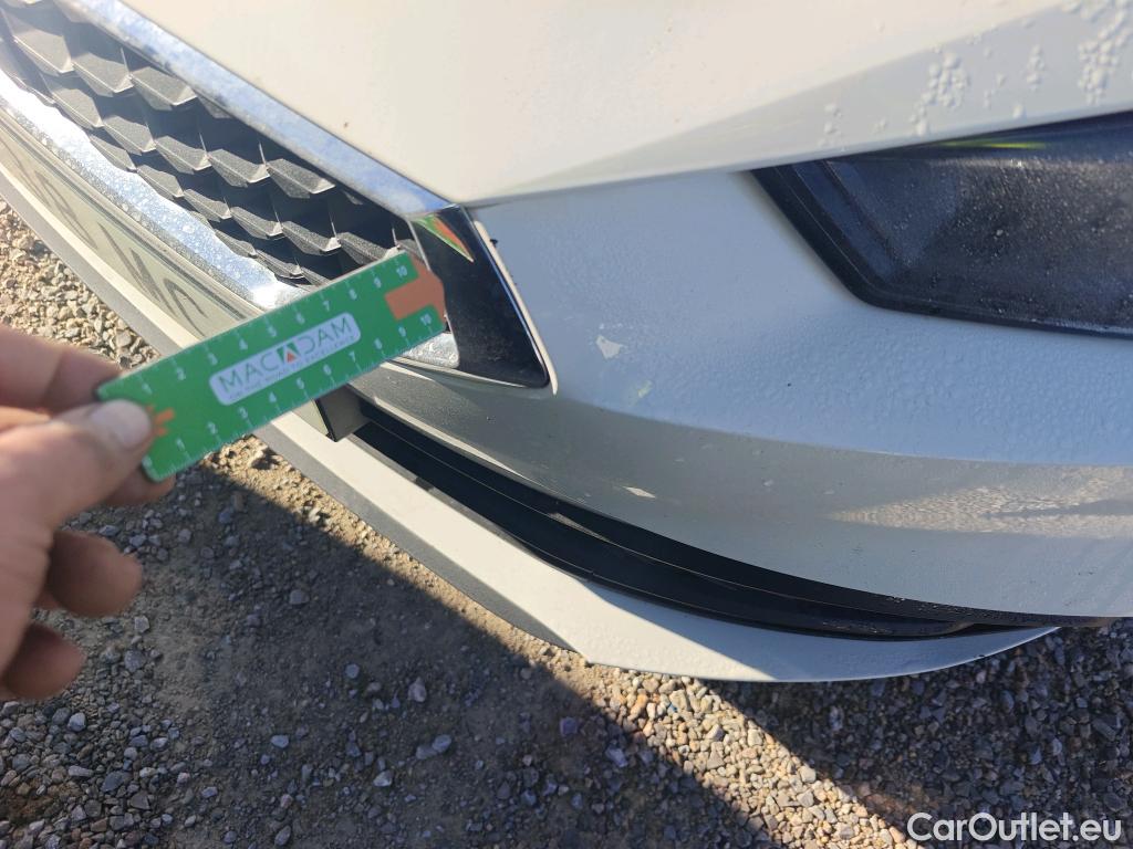  Land Rover  Discovery SEAT Nuevo León / 2020 / 5P / berlina con portón 2.0 TDI 85kW S&S Style Go(SP) #9