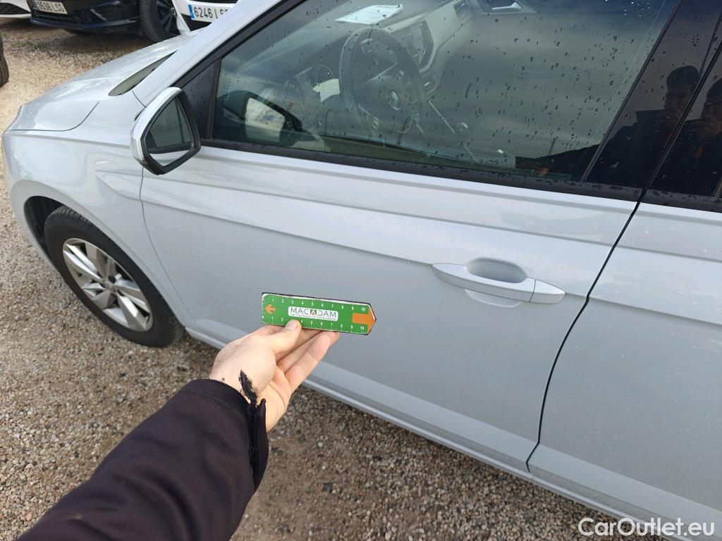  Volkswagen  Polo VOLKSWAGEN  / 2017 / 5P / berlina con portón Advance 1.0 59kW (80CV) #28