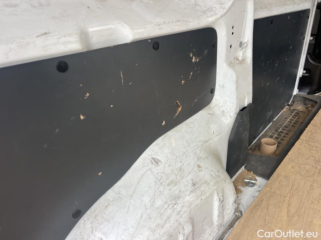  Citroen  Jumpy CITROEN  / 2016 / 4P / furgón Talla M BlueHDi 100 S&S 6v Control #41