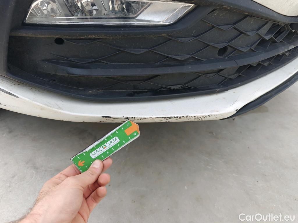  Land Rover  Discovery SEAT Nuevo León / 2020 / 5P / berlina con portón 2.0 TDI 85kW S&S Style Go (AC3) #41