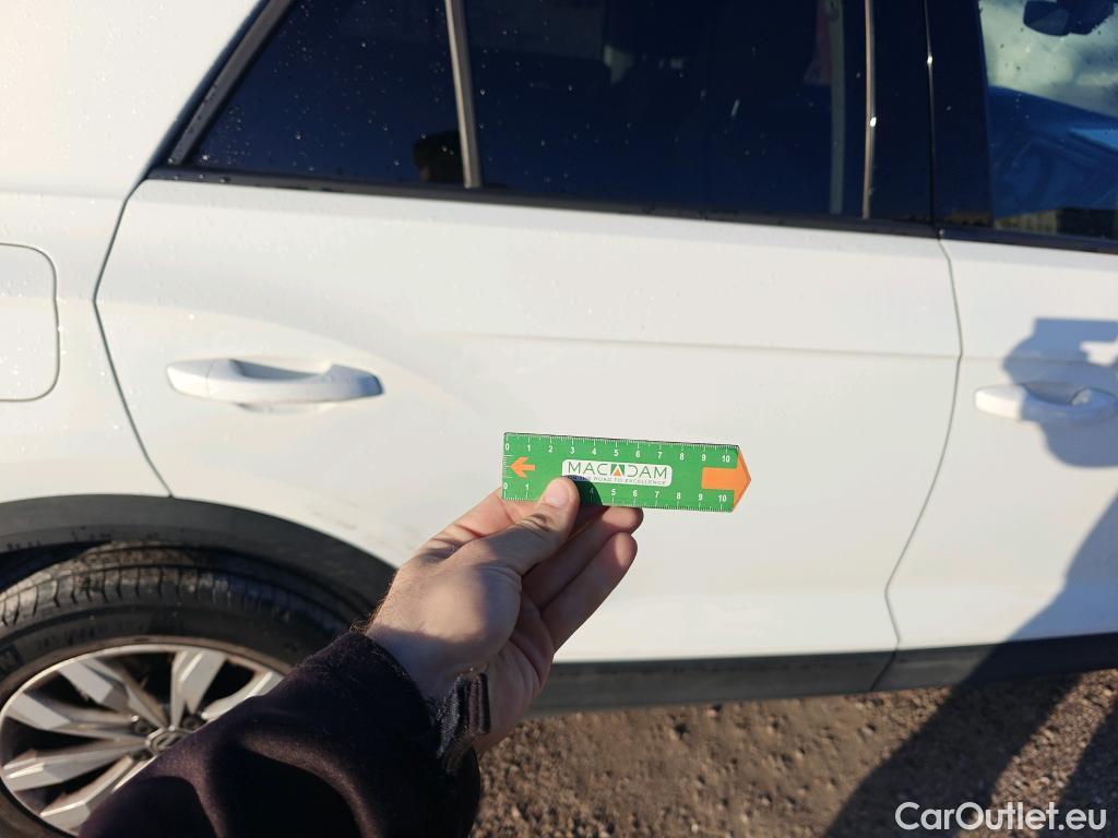  Volkswagen  T-ROC VOLKSWAGEN  / 2017 / 5P / todoterreno Advance 1.0 TSI 81kW (110CV) #1