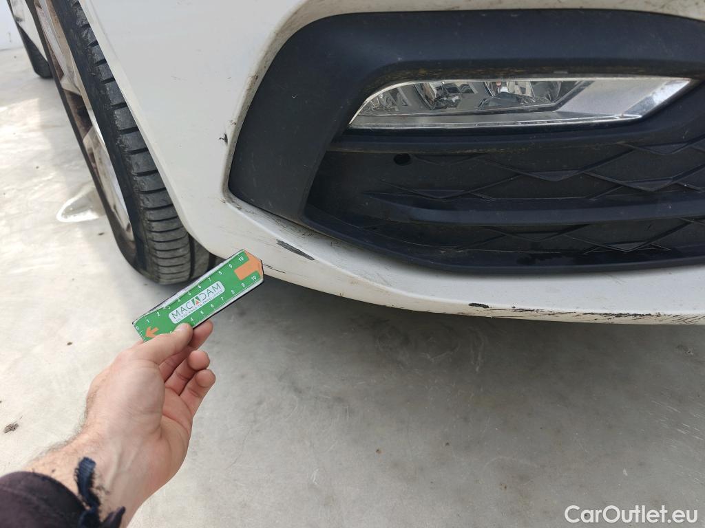  Land Rover  Discovery SEAT Nuevo León / 2020 / 5P / berlina con portón 2.0 TDI 85kW S&S Style Go (AC3) #42