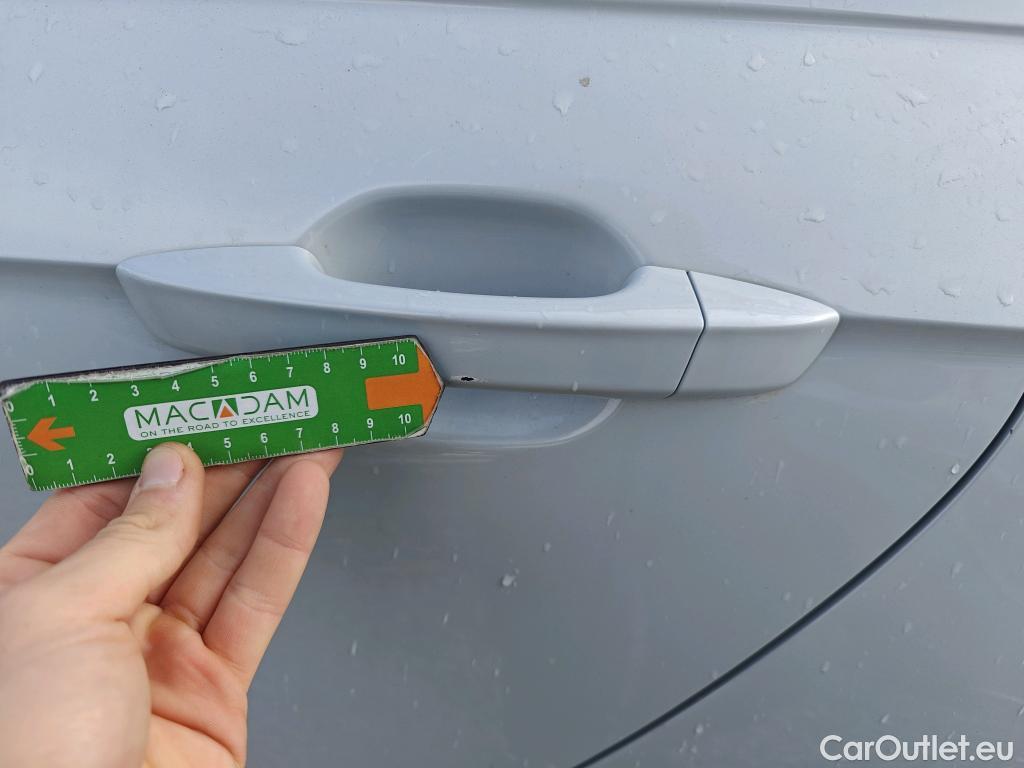  Volkswagen  Polo VOLKSWAGEN  / 2017 / 5P / berlina con portón Advance 1.0 59kW (80CV) #23