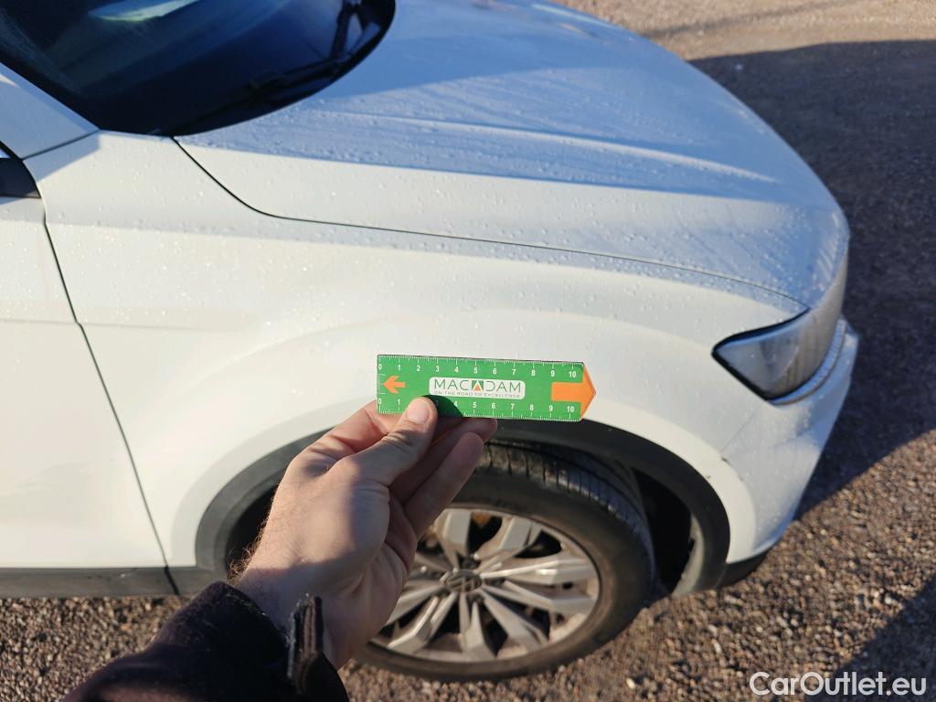  Volkswagen  T-ROC VOLKSWAGEN  / 2017 / 5P / todoterreno Advance 1.0 TSI 81kW (110CV) #8