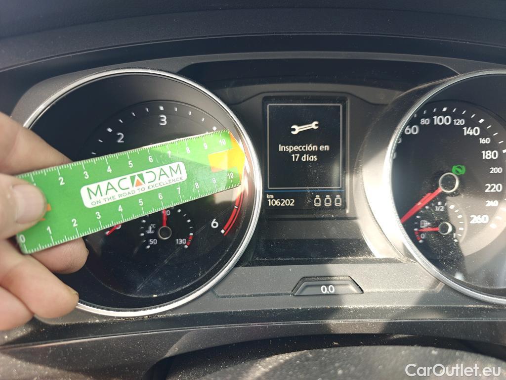  Volkswagen  Tiguan VOLKSWAGEN  / 2020 / 5P / todoterreno Life 2.0 TDI 110kW (150CV) DSG (AC2) #17