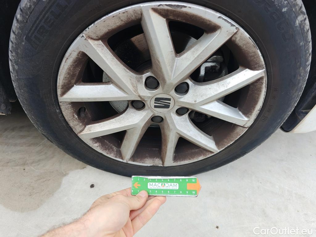  Land Rover  Discovery SEAT Nuevo León / 2020 / 5P / berlina con portón 2.0 TDI 85kW S&S Style Go (AC3) #54