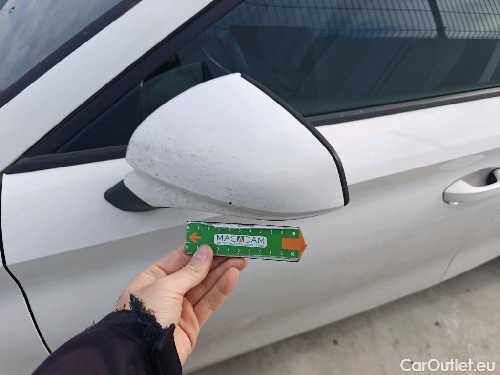  Land Rover  Discovery SEAT Nuevo León / 2020 / 5P / berlina con portón 2.0 TDI 85kW S&S Style Go (AC3) #77