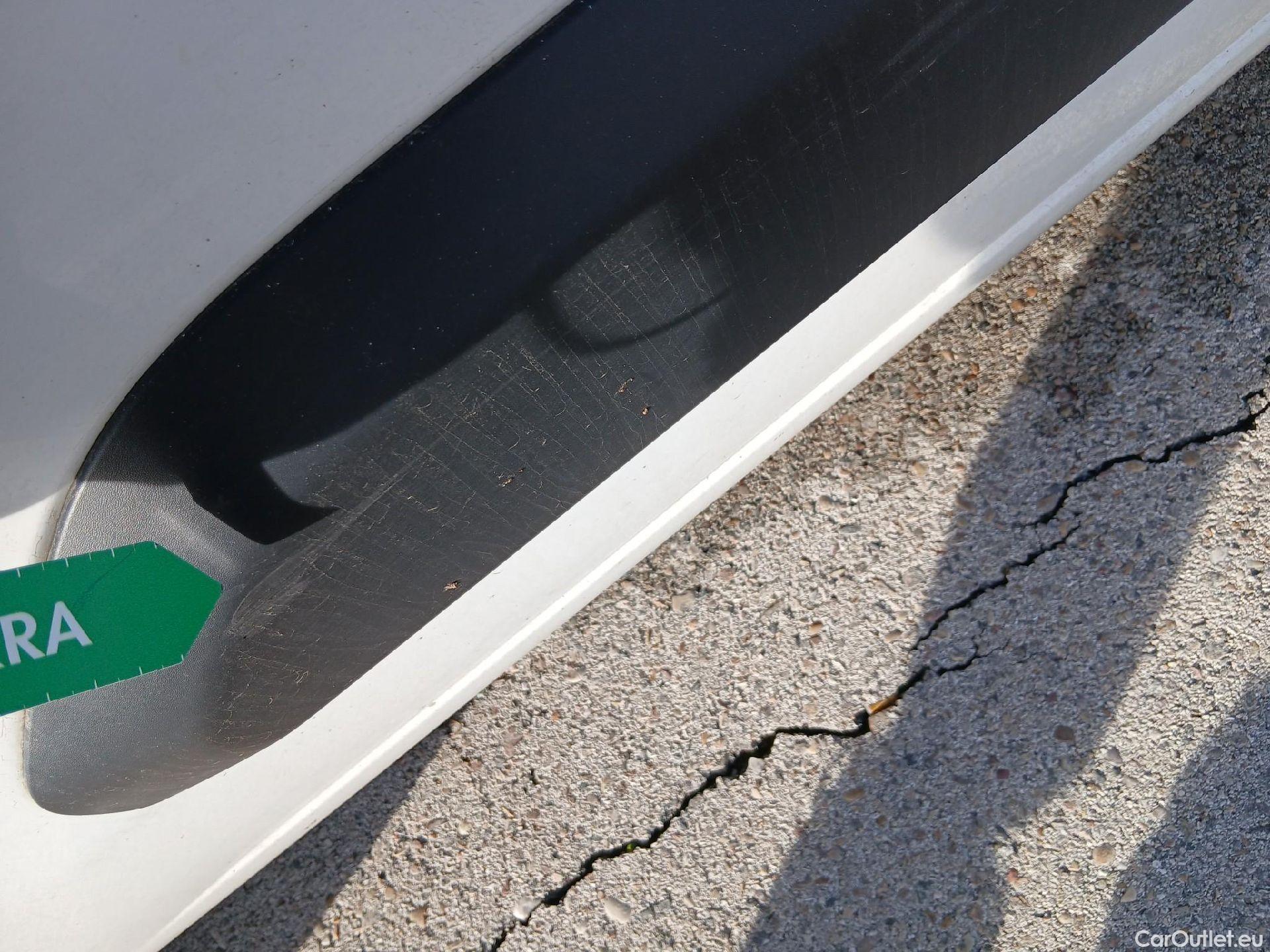  Citroen  Berlingo CITROEN  / 2018 / 3P / furgón derivado de turismo Talla M BlueHDi 100 CONTROL #15