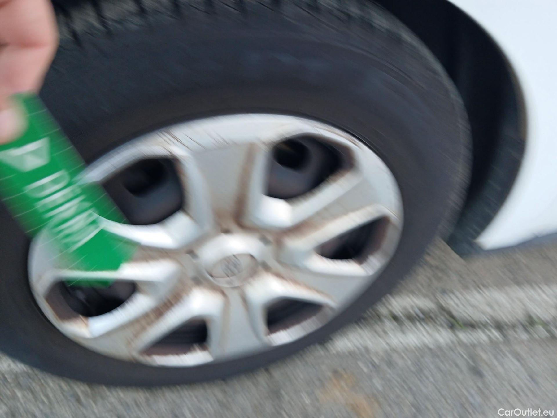  Ford  Transit FORD  Courier/2014/4P/furgón der.turis Van 1.5 TDCi 75kW Trend #29