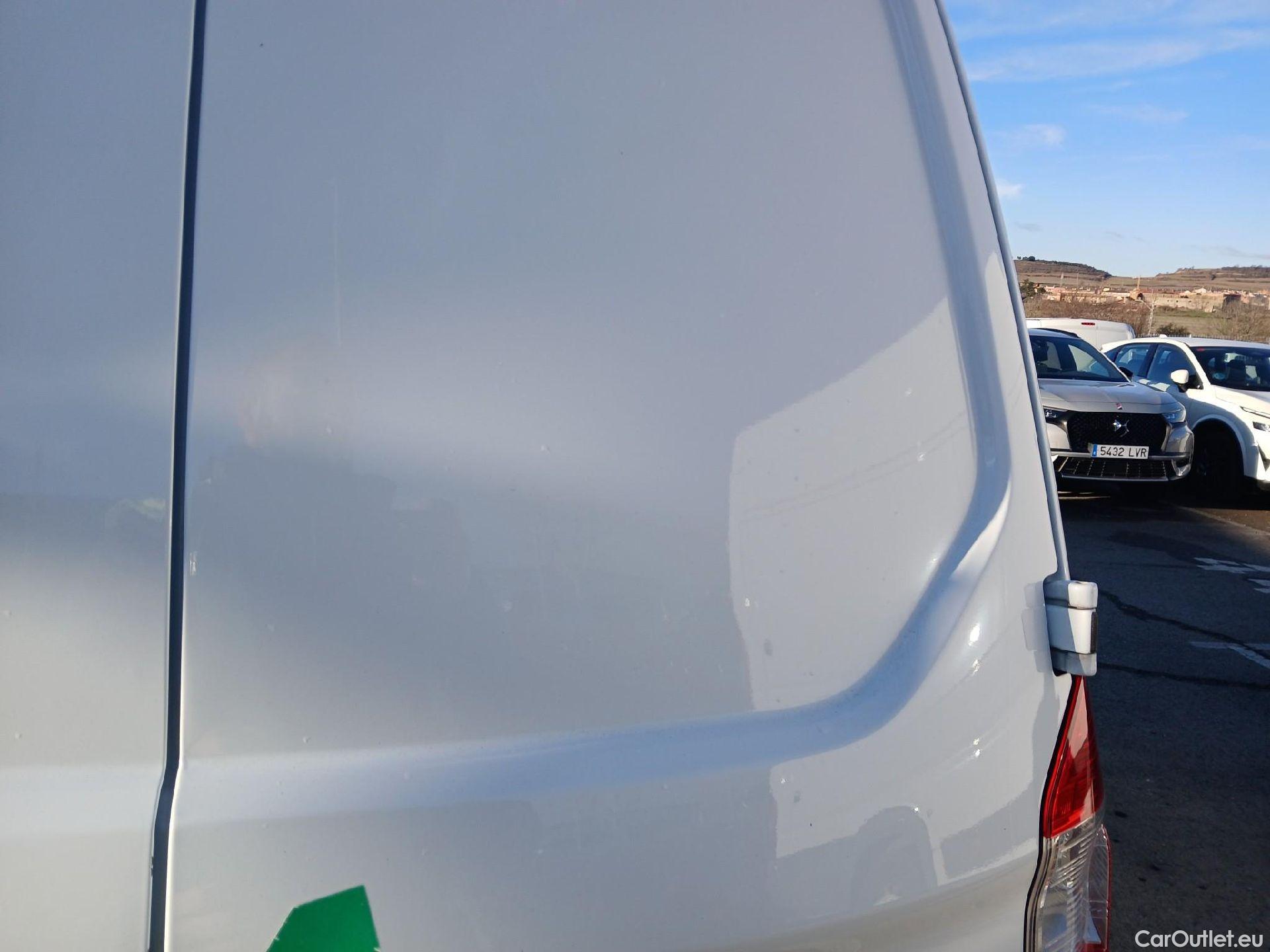  Ford  Transit FORD  Courier/2014/4P/furgón der.turis Van 1.5 TDCi 75kW Trend #54