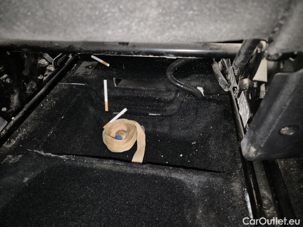  Land Rover  Discovery FIAT Doblò / 2022 / 5P / combi Combi (N1) BlueHDi 1.5 L 100CV (AC) #6