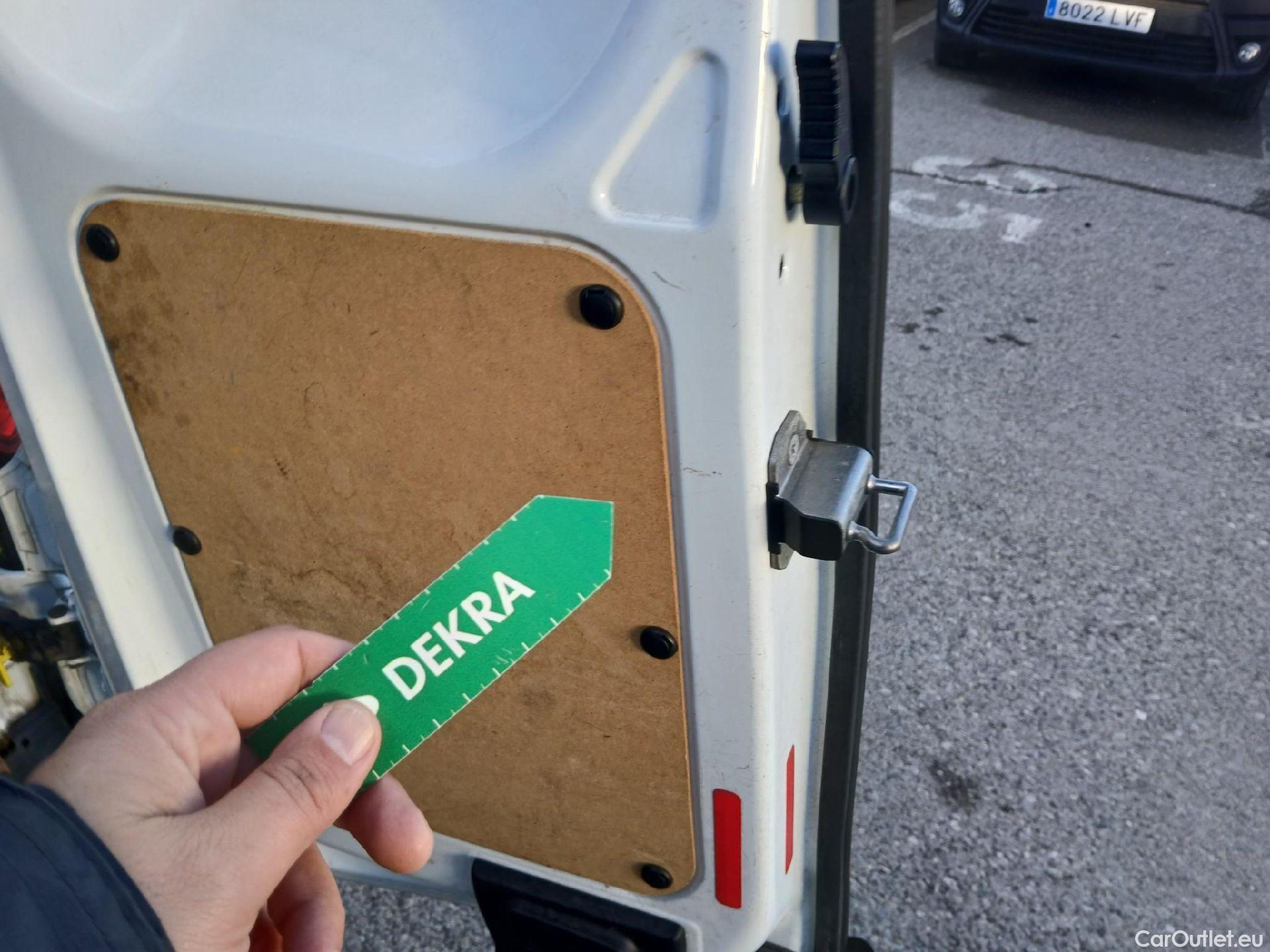  Ford  Transit FORD  Courier/2014/4P/furgón der.turis Van 1.5 TDCi 75kW Trend #6