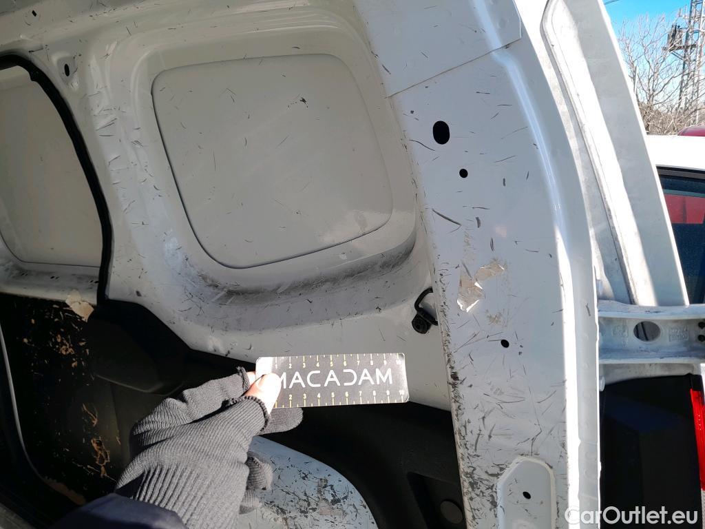  Mercedes  Citan MERCEDES-BENZ  / 2021 / 4P / furgón derivado de turismo 110 CDI 70kW Furgón Base Largo #8