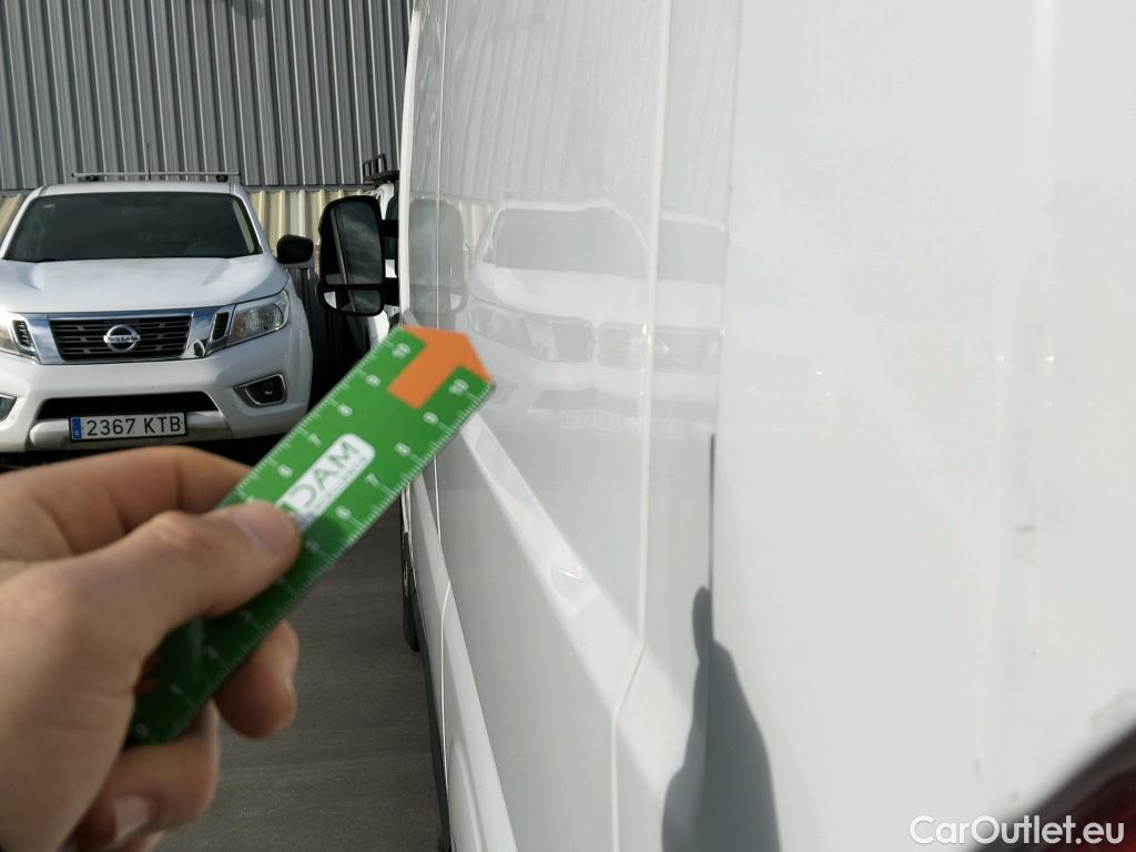  Fiat  Ducato FIAT  / 2014 / 4P / furgón 30 L1 H1 2.3 1 (88 kW) Euro 6d-temp #40