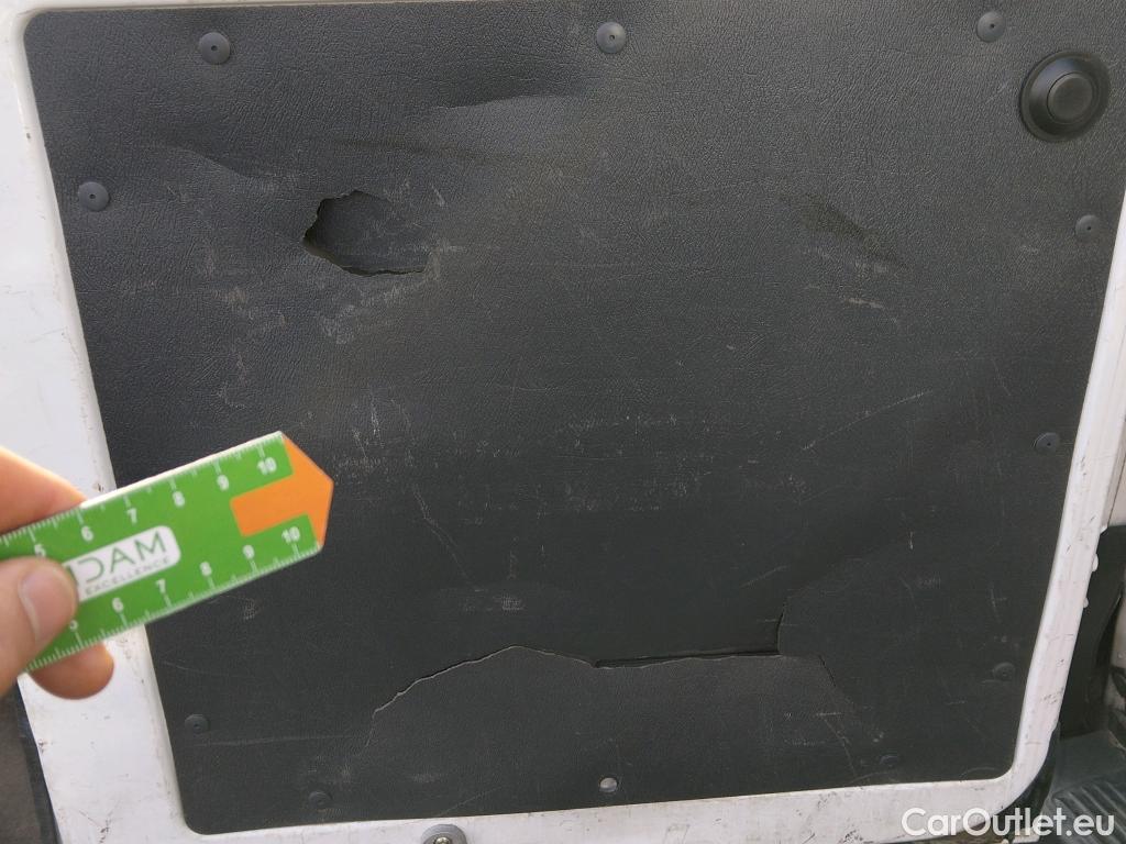  Fiat  Ducato FIAT  / 2014 / 4P / furgón 30 L1 H1 2.3 1 (88 kW) Euro 6d-temp #49