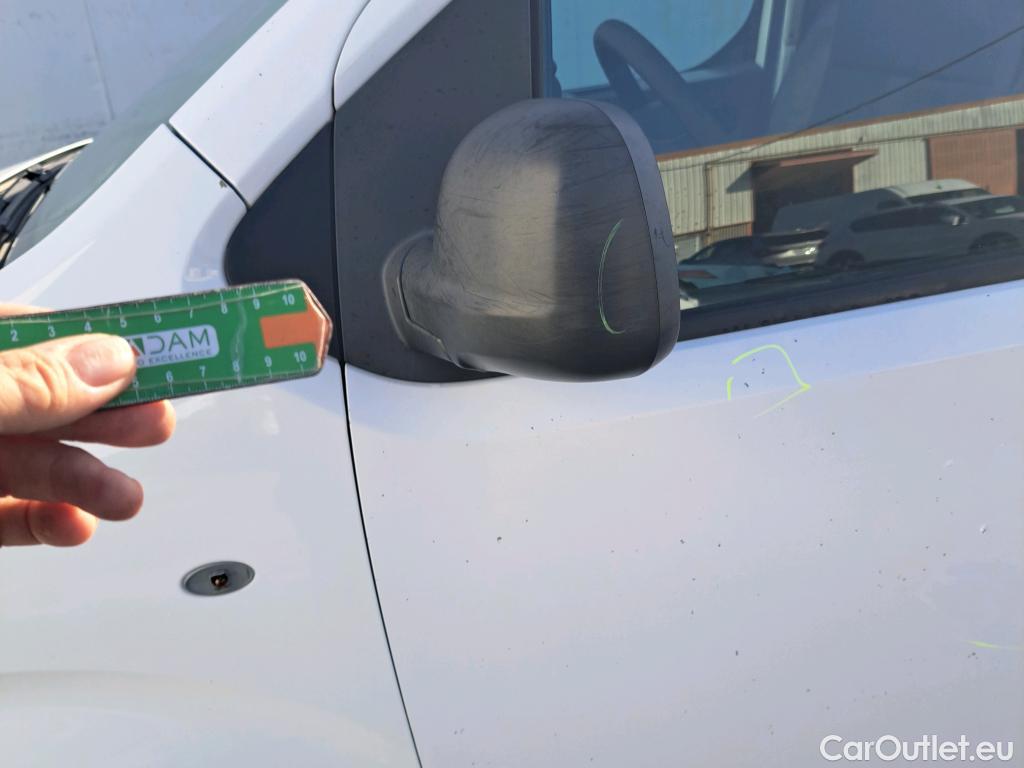  Citroen  Jumpy CITROEN  / 2016 / 4P / furgón Talla M BlueHDi 85KW (115CV) 6v Confort #107