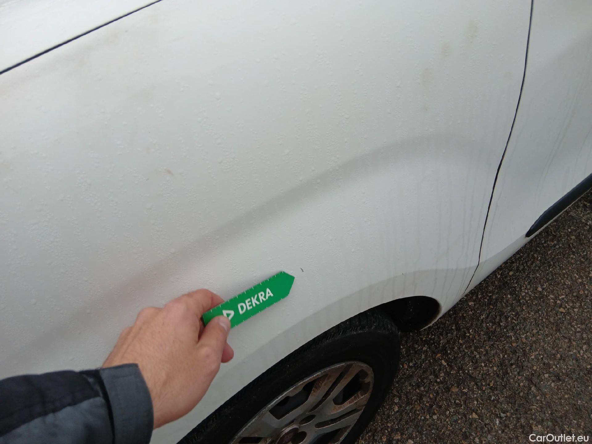  Fiat  Doblo FIAT Doblò Cargo/2015/4P/furgón derivado de turismo Cargo SX 1.3 Mjet 70 kW (95 CV) #7