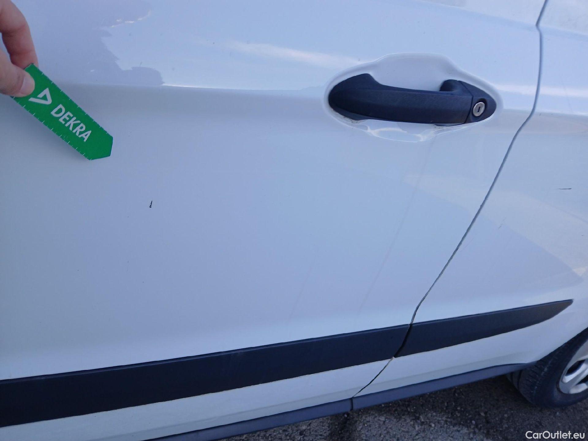  Ford  Transit FORD  Courier/2014/4P/furgón der.turis Van 1.5 TDCi 75kW Trend #32