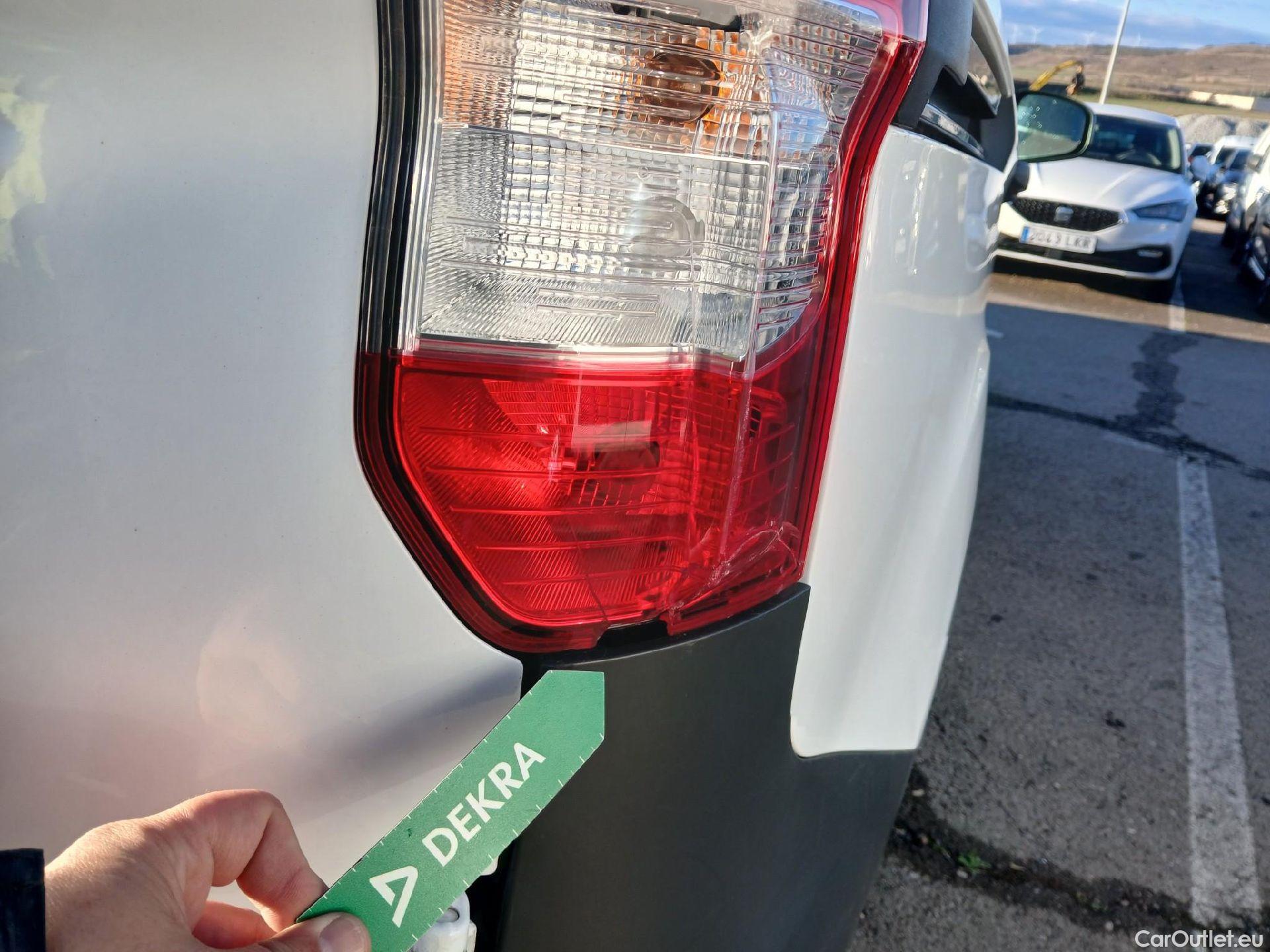  Ford  Transit FORD  Courier/2014/4P/furgón der.turis Van 1.5 TDCi 75kW Trend #46