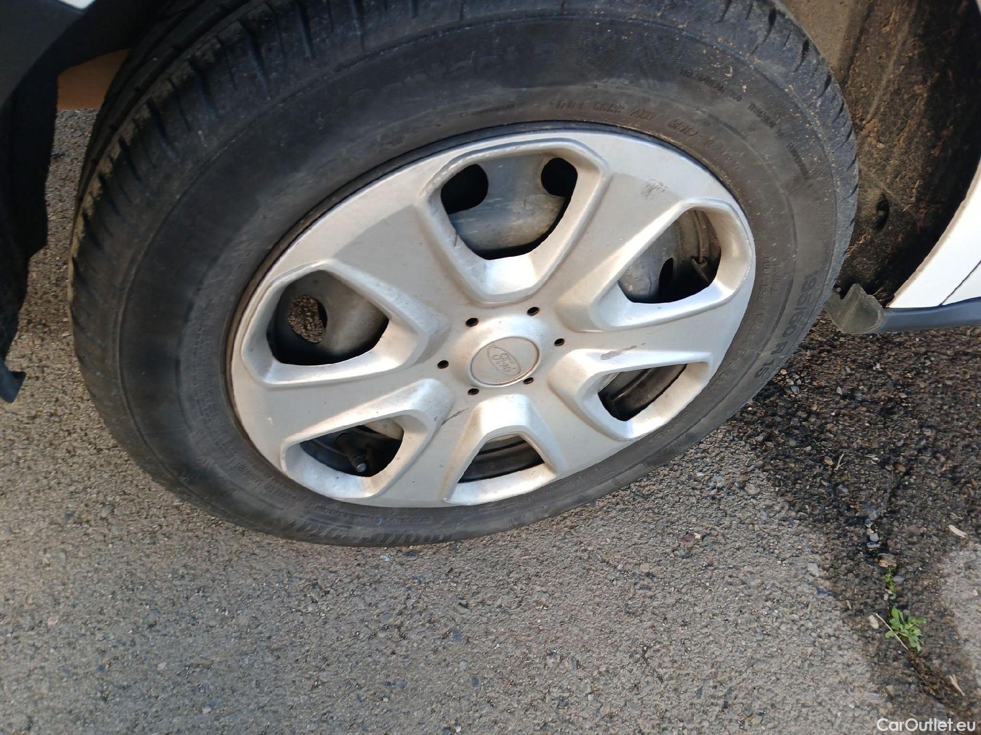  Ford  Transit FORD  Courier/2014/4P/furgón der.turis Van 1.5 TDCi 75kW Trend #58