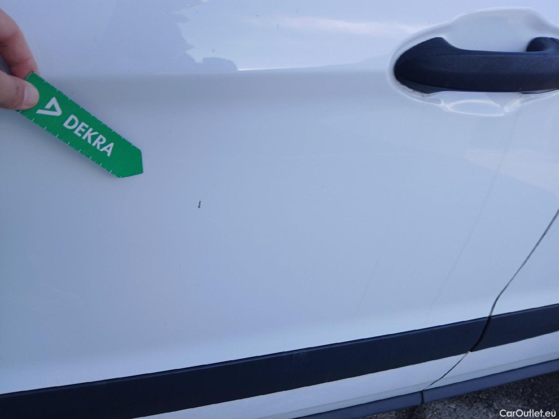  Ford  Transit FORD  Courier/2014/4P/furgón der.turis Van 1.5 TDCi 75kW Trend #33