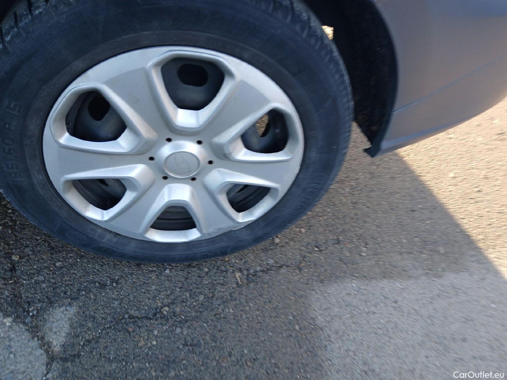  Ford  Transit FORD  Courier/2014/4P/furgón der.turis Van 1.5 TDCi 75kW Trend #40