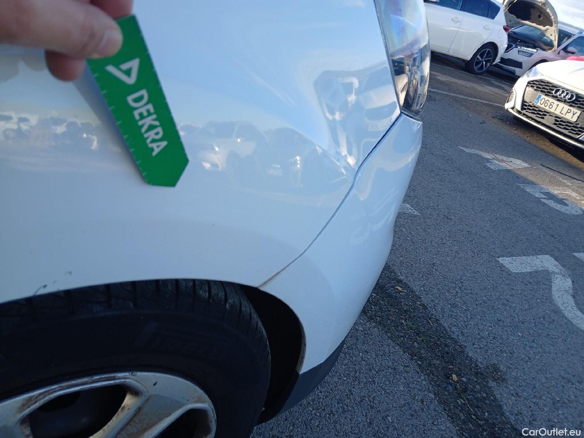  Ford  Transit FORD  Courier/2014/4P/furgón der.turis Van 1.5 TDCi 75kW Trend #65