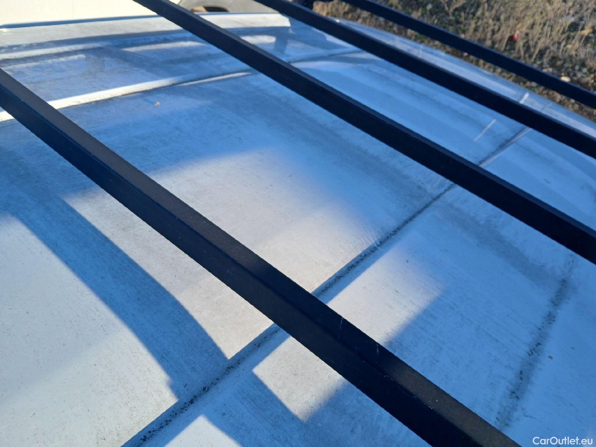  Ford  Transit FORD  Courier/2014/4P/furgón der.turis Van 1.5 TDCi 75kW Trend #70