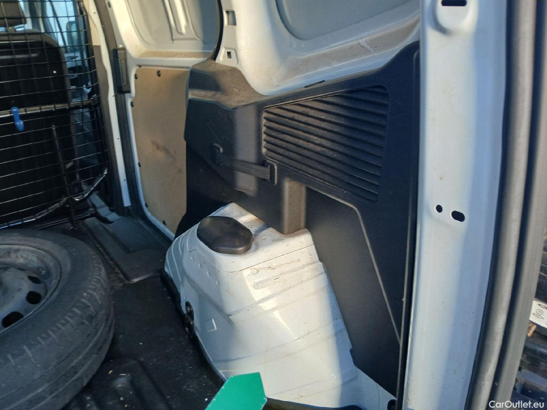  Ford  Transit FORD  Courier/2014/4P/furgón der.turis Van 1.5 TDCi 75kW Trend #8