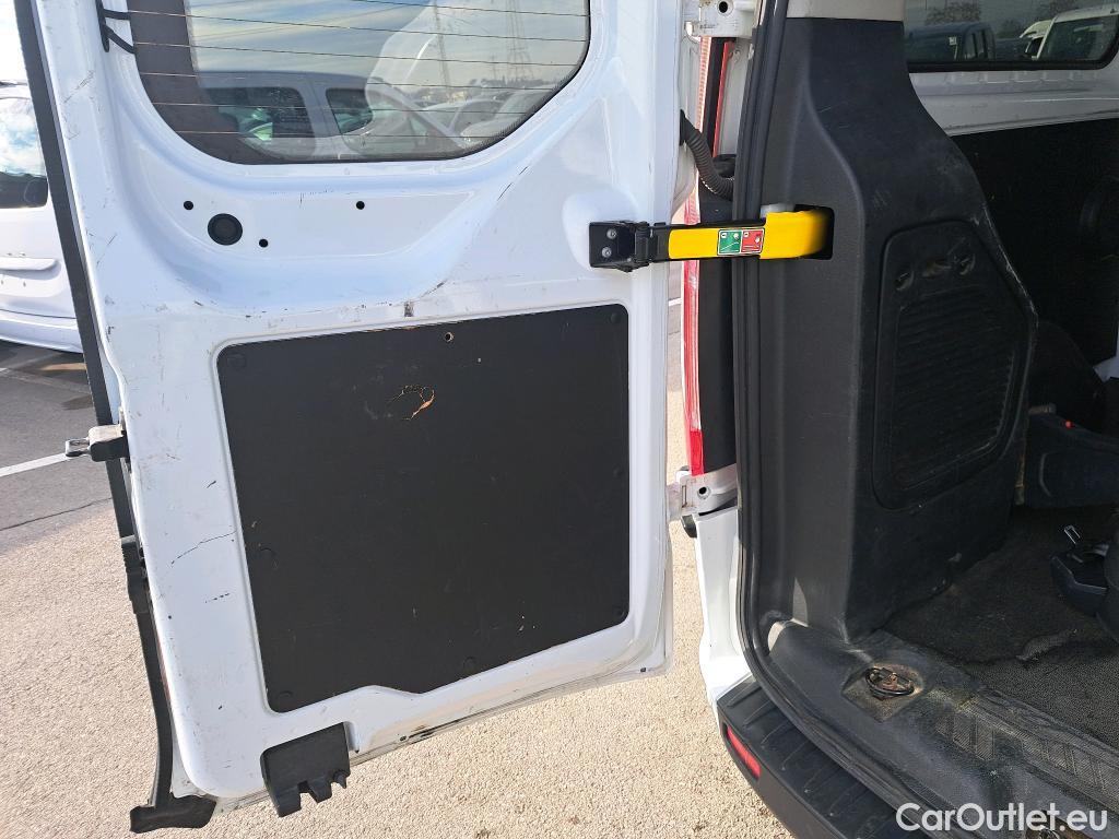  Ford  Transit FORD  Custom / 2012 / 4P / combi Kombi 2.0 TDCI 96kW 340 L2 Trend #62