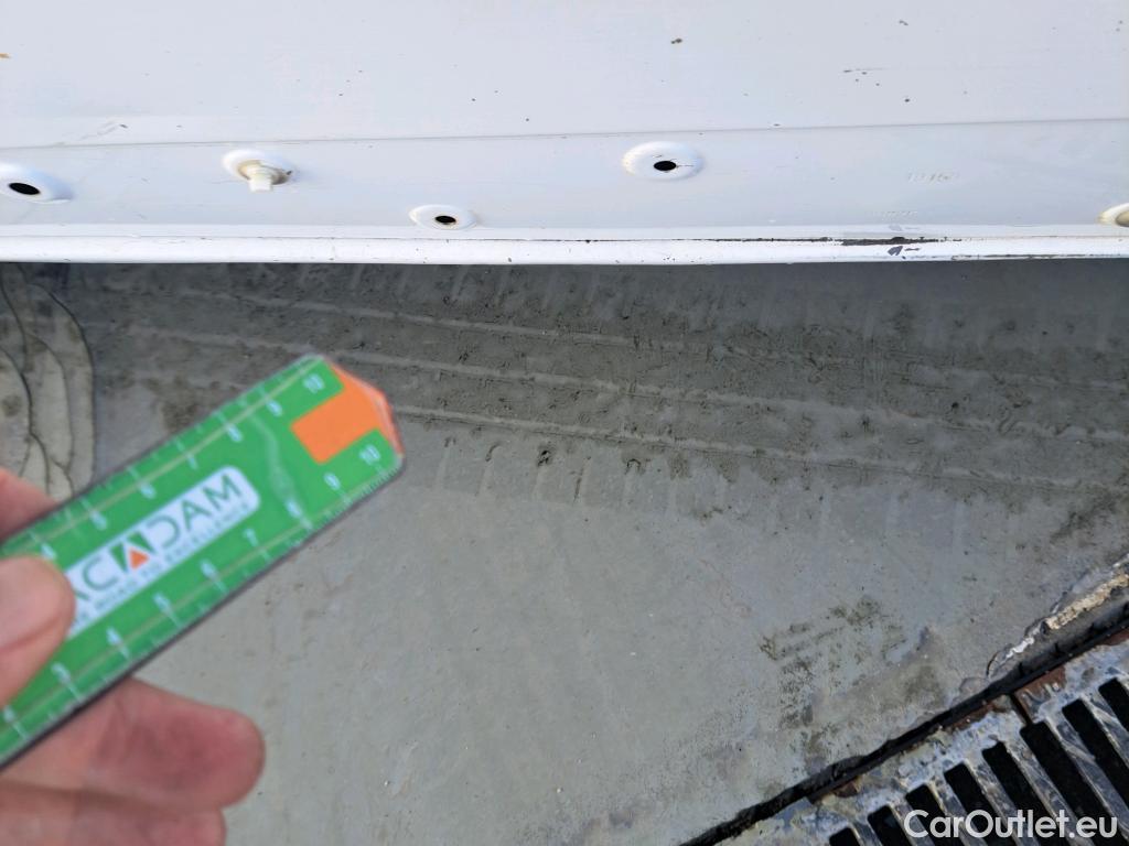  Citroen  Jumpy CITROEN  / 2016 / 4P / furgón Talla M BlueHDi 85KW (115CV) 6v Confort #96