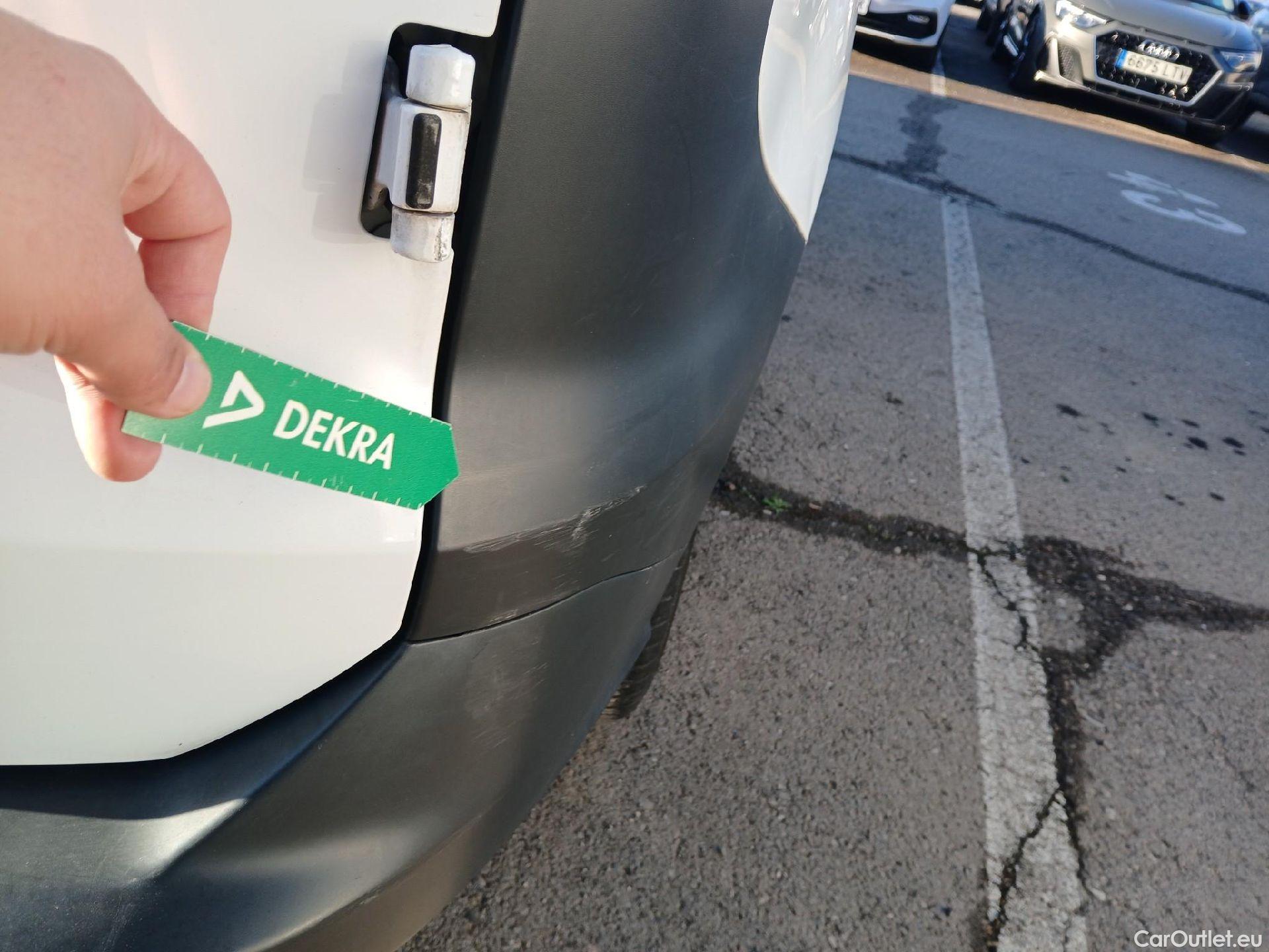  Ford  Transit FORD  Courier/2014/4P/furgón der.turis Van 1.5 TDCi 75kW Trend #45