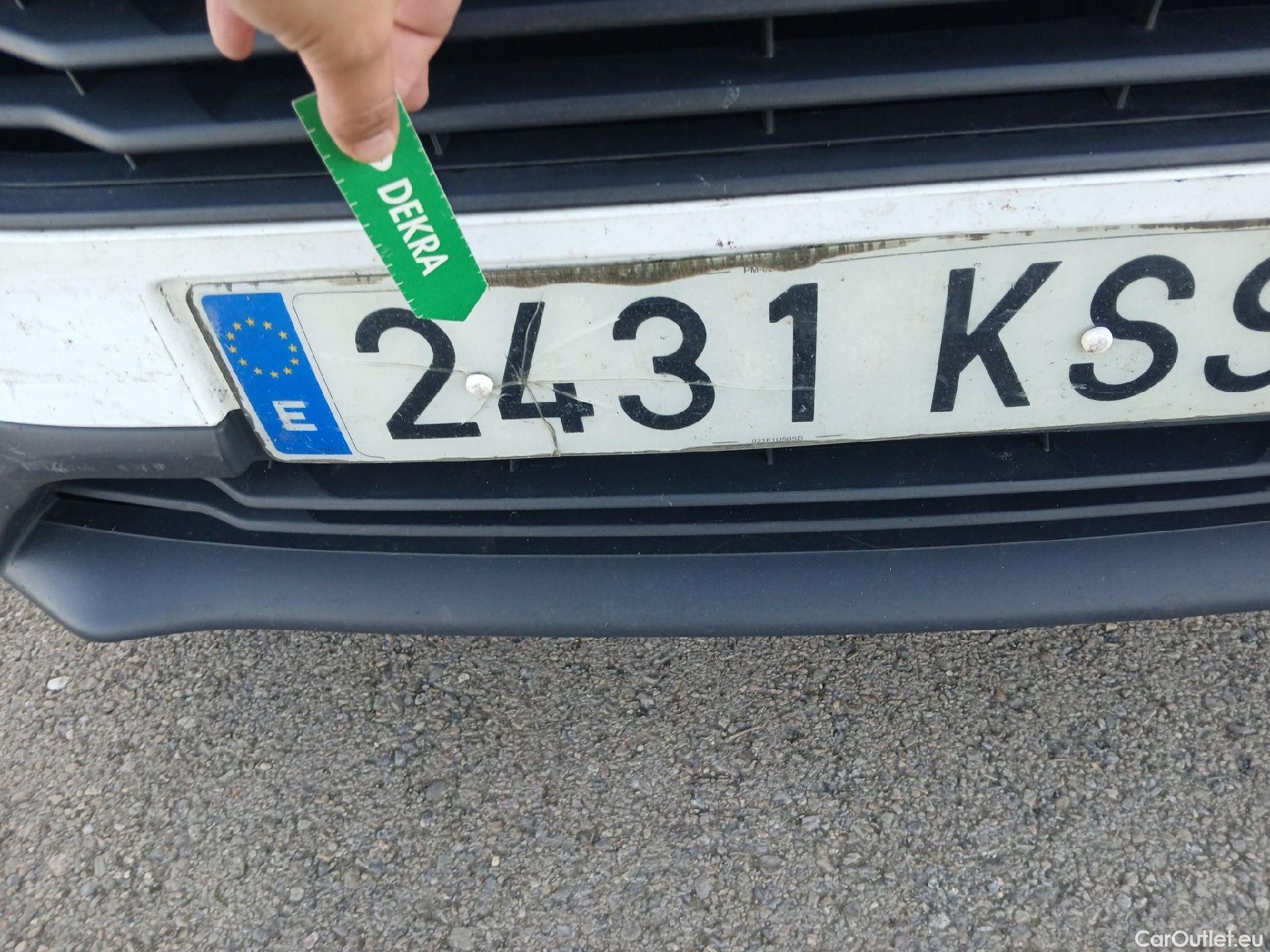  Ford  Transit FORD  Courier/2014/4P/furgón der.turis Van 1.5 TDCi 75kW Trend #25