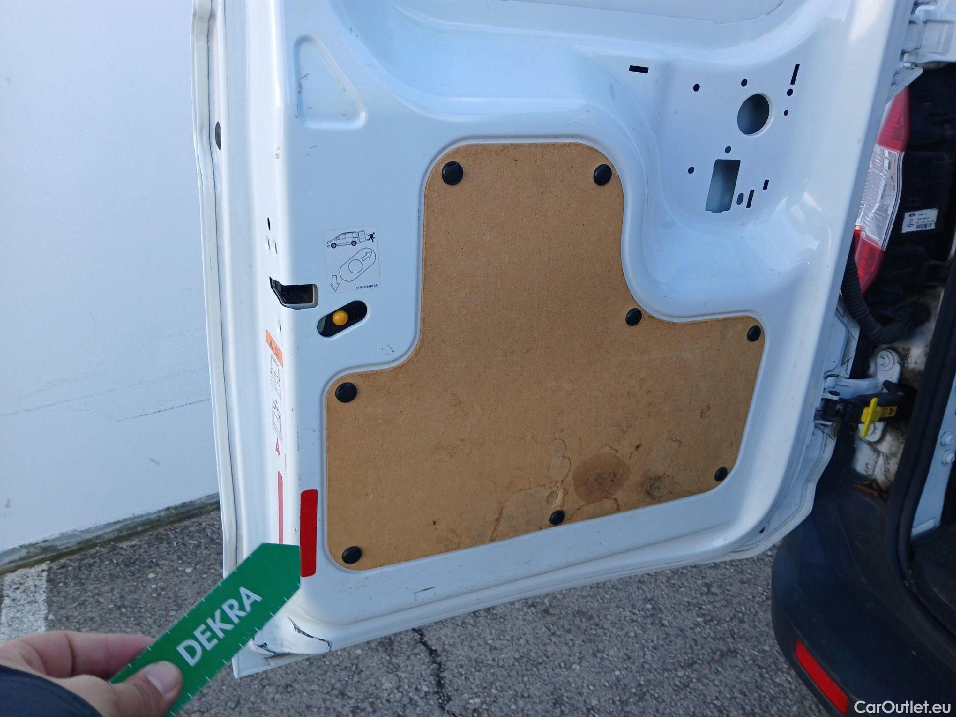  Ford  Transit FORD  Courier/2014/4P/furgón der.turis Van 1.5 TDCi 75kW Trend #10