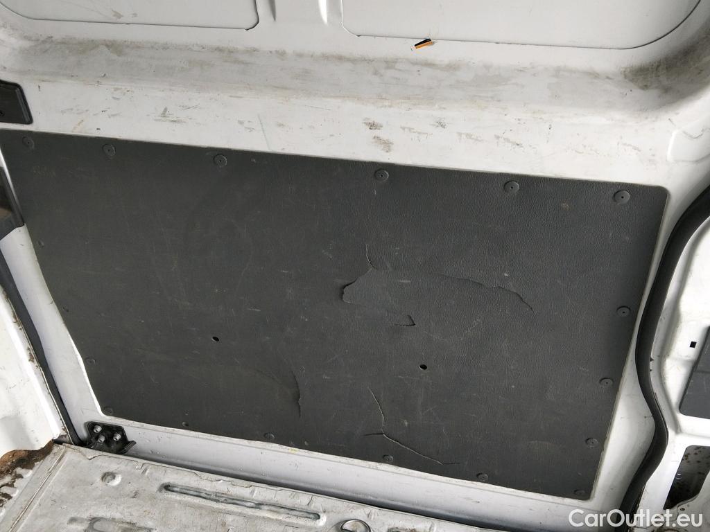  Fiat  Ducato FIAT  / 2014 / 4P / furgón 30 L1 H1 2.3 1 (88 kW) Euro 6d-temp #42