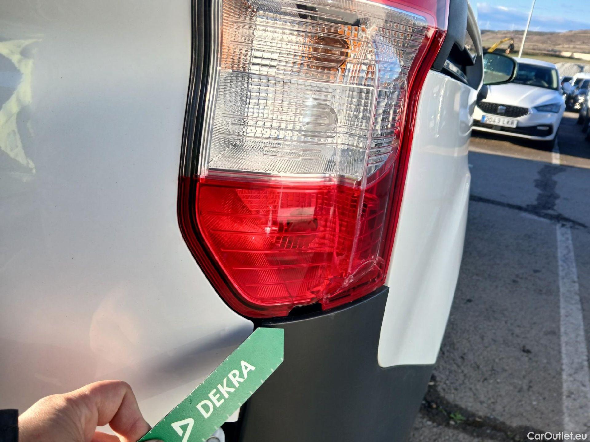  Ford  Transit FORD  Courier/2014/4P/furgón der.turis Van 1.5 TDCi 75kW Trend #47