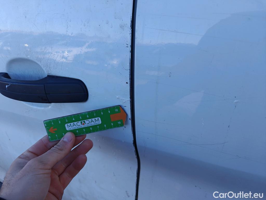  Ford  Transit FORD  / 2013 / 4P / furgón 350 96kW L3H2 Van Trend FWD MHEV #65