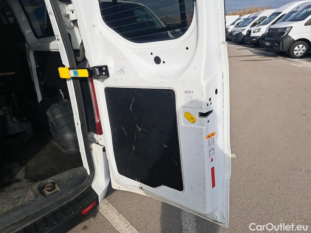  Ford  Transit FORD  Custom / 2012 / 4P / combi Kombi 2.0 TDCI 96kW 340 L2 Trend #63
