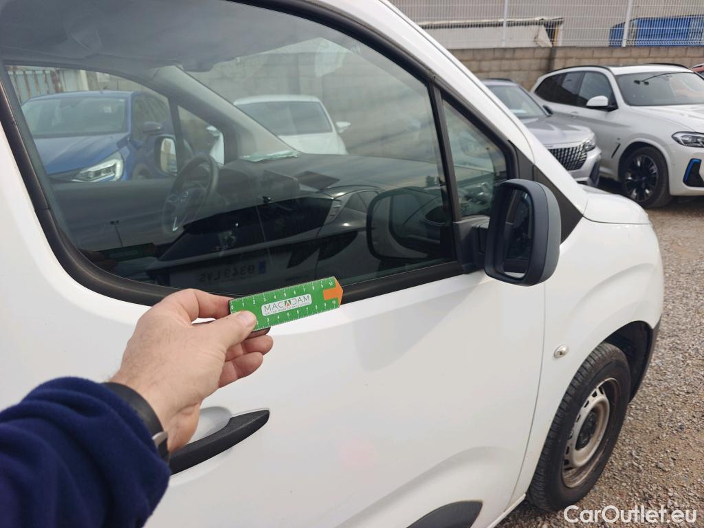  Opel  Combo OPEL  / 2018 / 3P / furgón derivado de turismo 1.6 TD S/S 74kW (100CV) Express L H1 650 #23