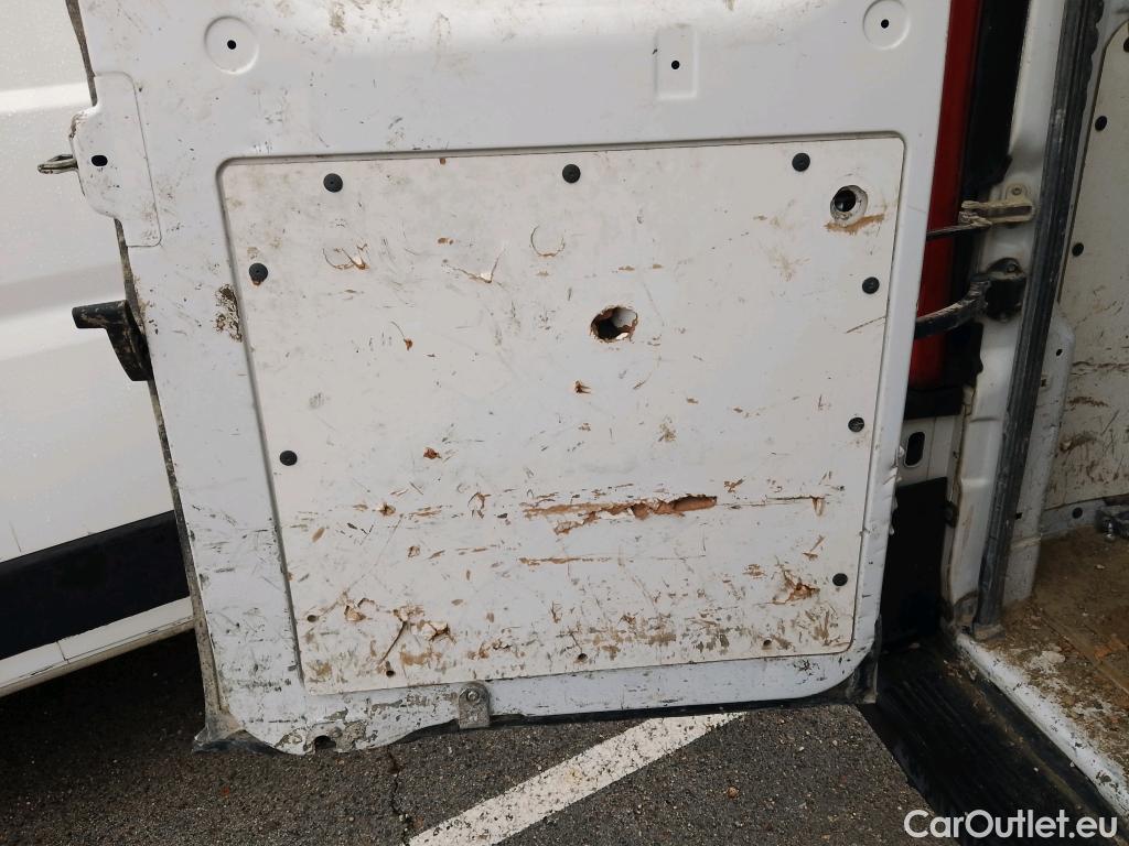  Opel  Movano OPEL  / 2021 / 4P / furgón Furgón Base L2H2 3.5T 2.2 BlueHDi 103kW #36